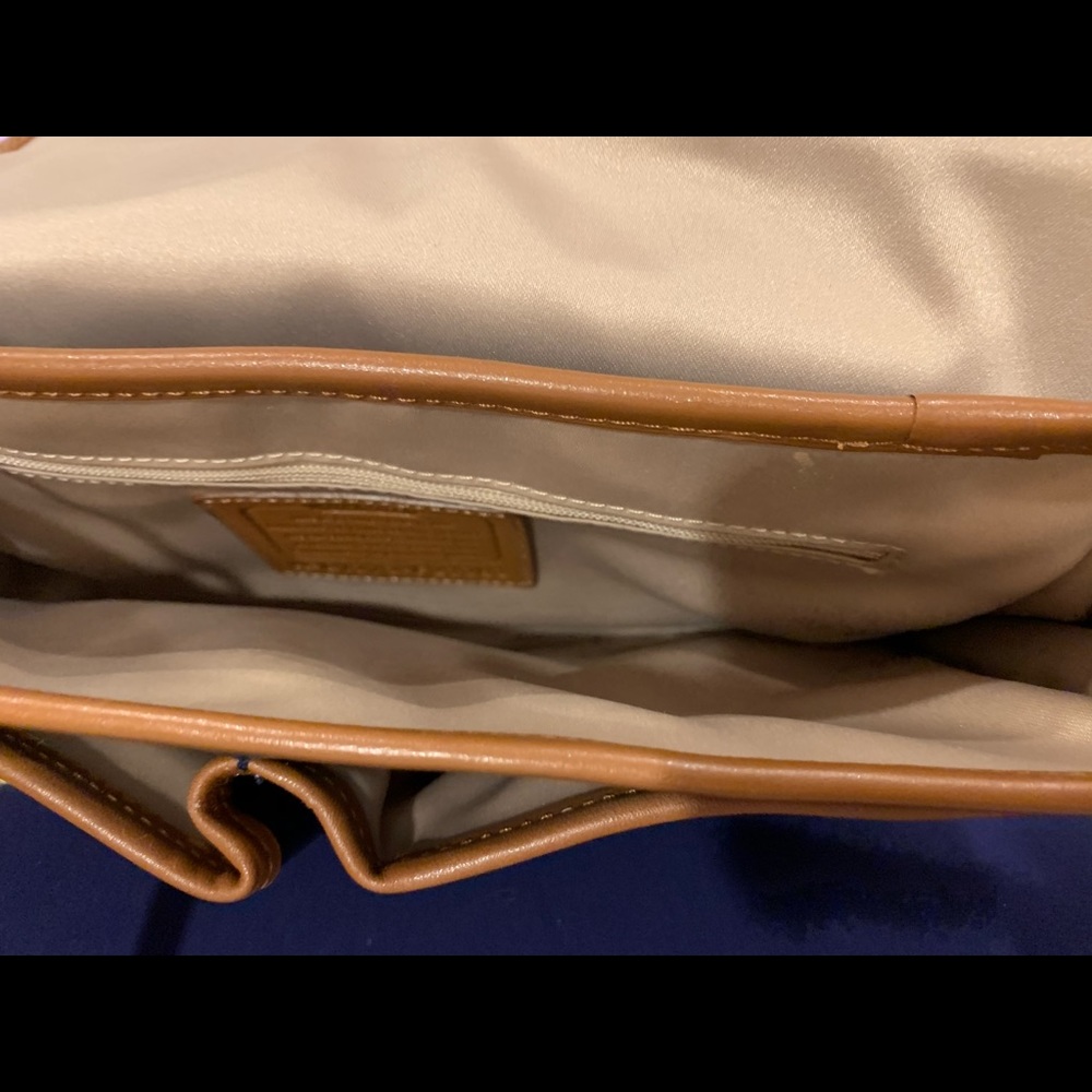 Purse - Picture 3 of 3